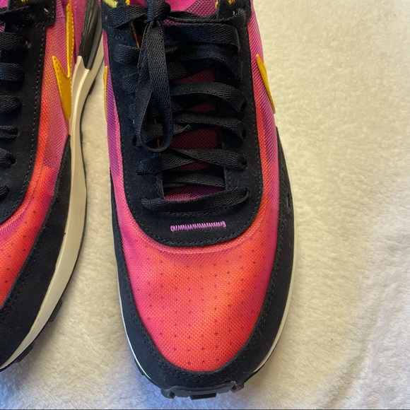 Nike Waffle One Sneakers Pink Yellow - Picture 7 of 11